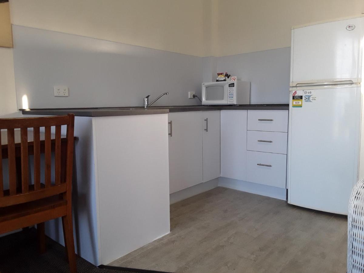 Narooma Golfers Lodge מראה חיצוני תמונה